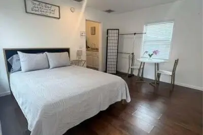 603 N J St, Lake Worth Beach: photo 1 of 7