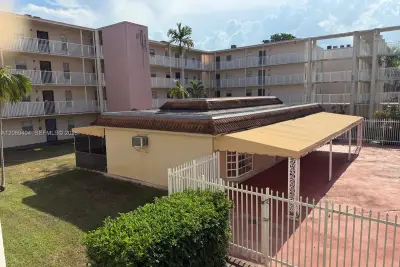 2800 NW 56th Ave #E206, Lauderhill: photo 1 of 20