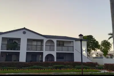18340 Mediterranean Blvd #2806, Hialeah: photo 1 of 14