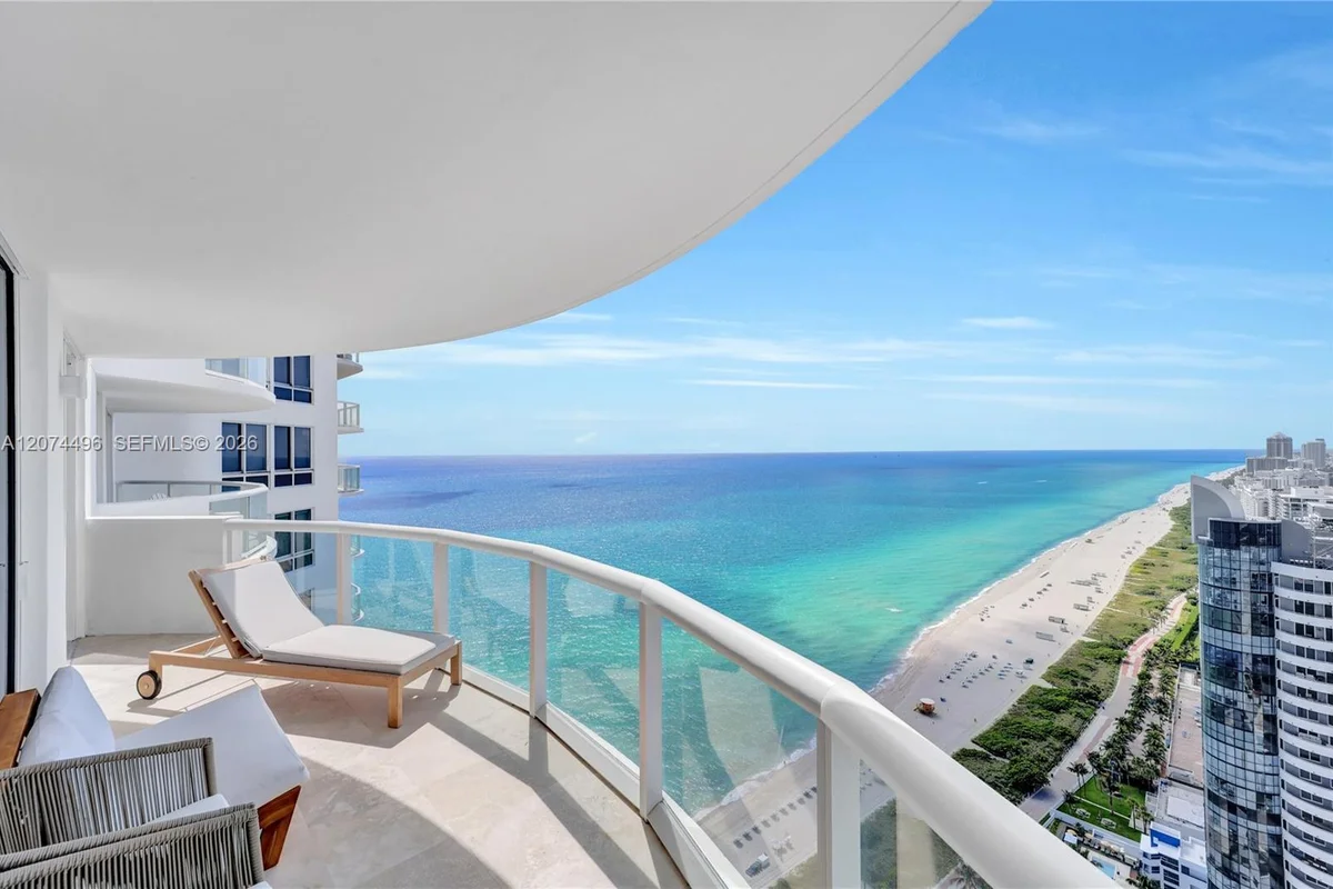 Condo in Miami Beach: photo 1 of 24