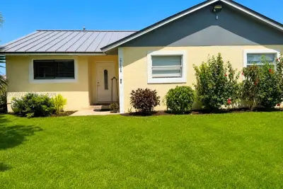 27726 SW 132nd Ct, Homestead: photo 1 of 29