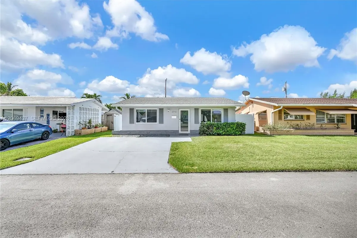 2710 NW 54th St, Tamarac: photo 1 of 38