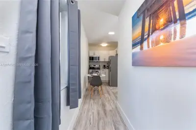 5478 NW 1st Ave #5492, Miami: photo 1 of 15