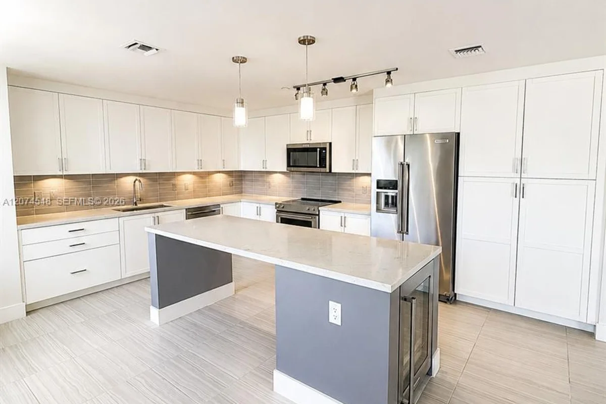 215 N New River Dr E #310, Fort Lauderdale: photo 1 of 13