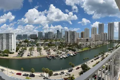 500 Bayview Dr #1231, Sunny Isles Beach: photo 1 of 39