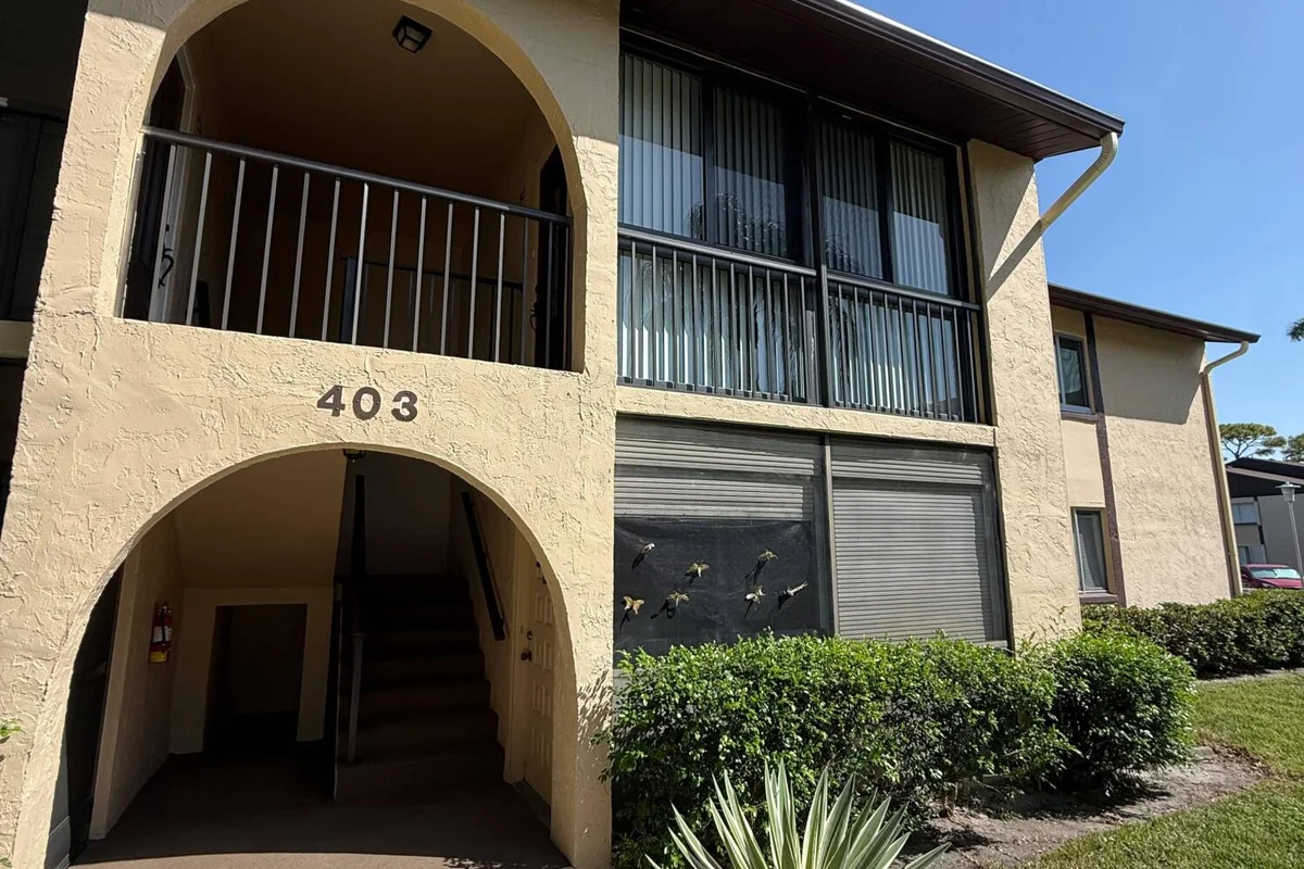 403 Pine Glen Ln #C-2, Lake Worth: photo 1 of 7