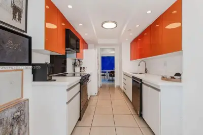 1000 Quayside Ter #1901, Miami: photo 1 of 62