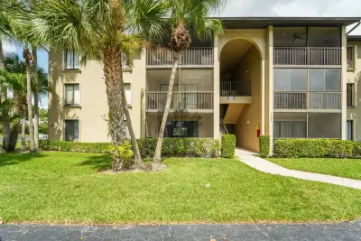 728 Sunny Pine Way #A1, Greenacres: photo 1 of 29