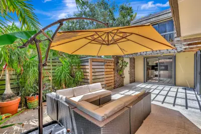 207 2nd Ter, Palm Beach Gardens: photo 1 of 61