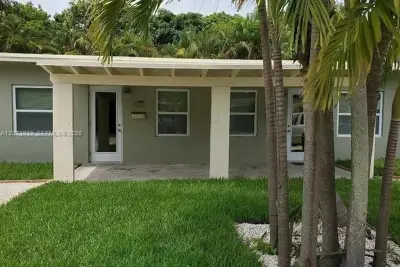 1133 NE 16th Pl, Fort Lauderdale: photo 1 of 8