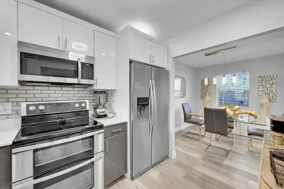 777 S Federal Hwy #C302, Pompano Beach: photo 1 of 27