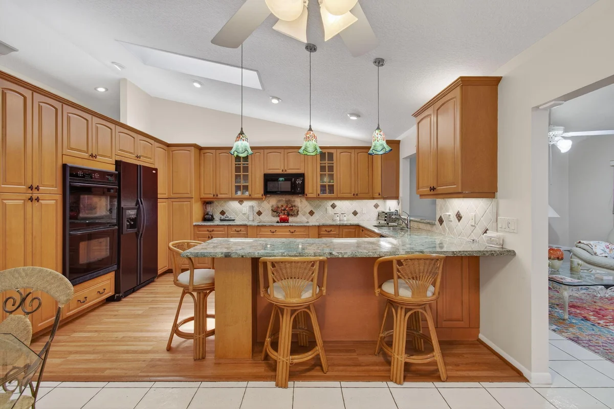 2925 Riviera Dr, Delray Beach: photo 1 of 101