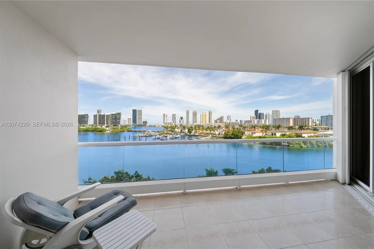 7000 Island Blvd #609, Aventura: photo 1 of 53