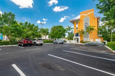 555 E Dania Beach Blvd #9, Dania Beach: photo 1 of 35