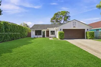 6146 Linton St, Jupiter: photo 1 of 28