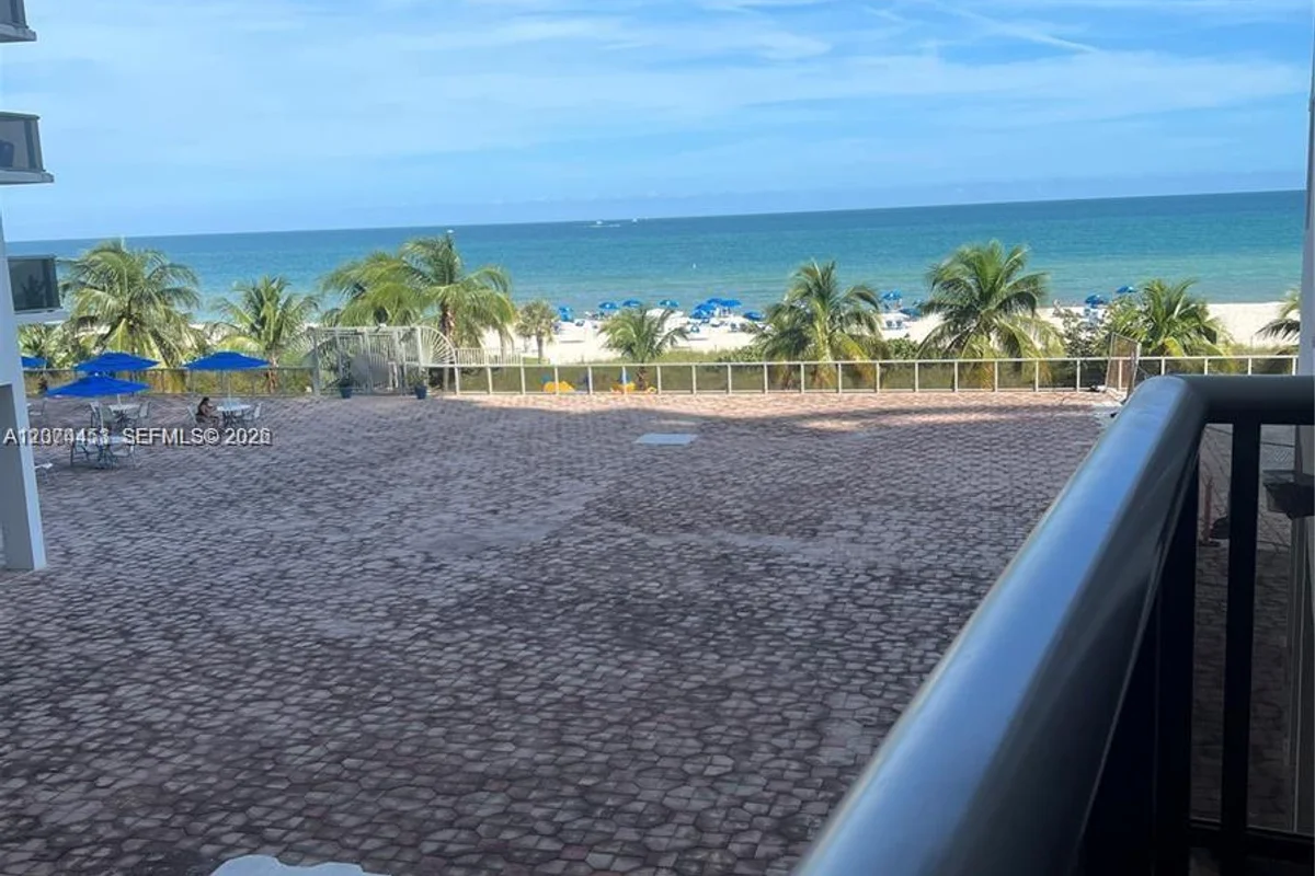 6039 Collins Ave #423, Miami Beach: photo 1 of 34
