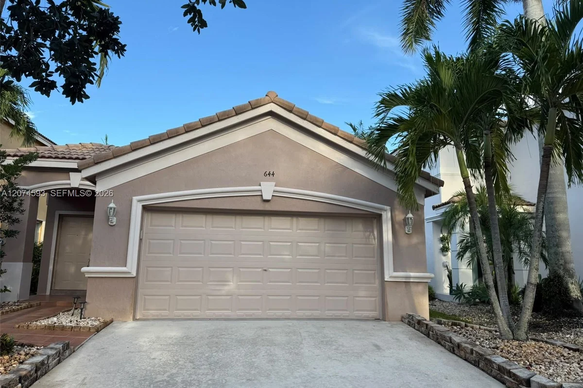644 Conservation Dr, Weston: photo 1 of 18