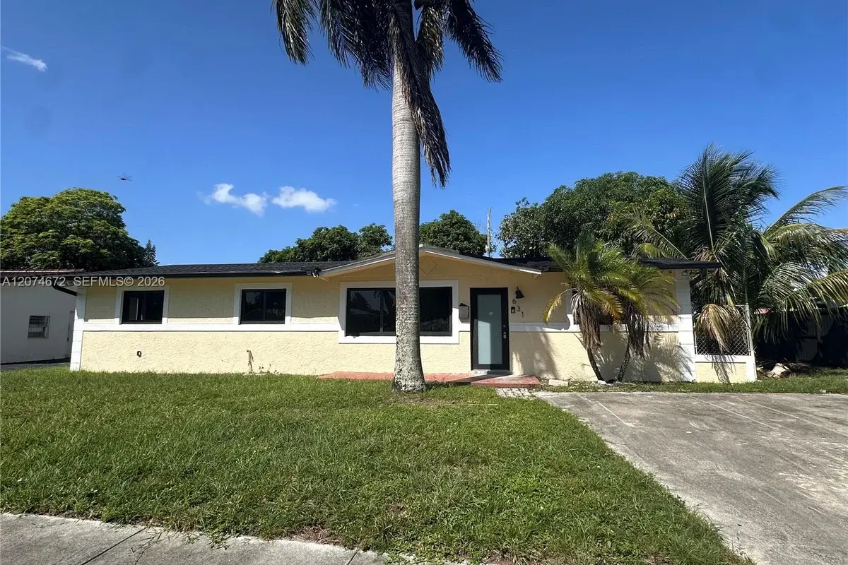 631 NW 37th Ave, Lauderhill: photo 1 of 29