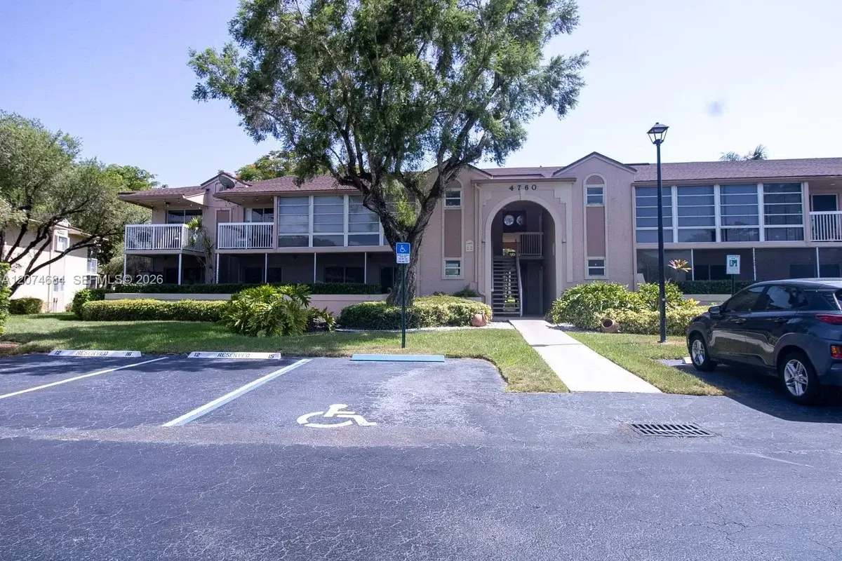 4760 NW 102nd Ave #103-12, Doral: photo 1 of 23