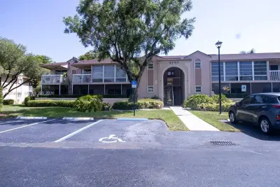 4760 NW 102nd Ave #103-12, Doral: photo 1 of 23