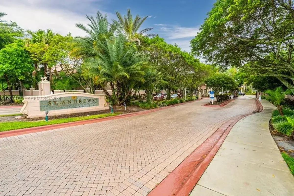 12166 Saint Andrews Pl #104, Miramar: photo 1 of 19