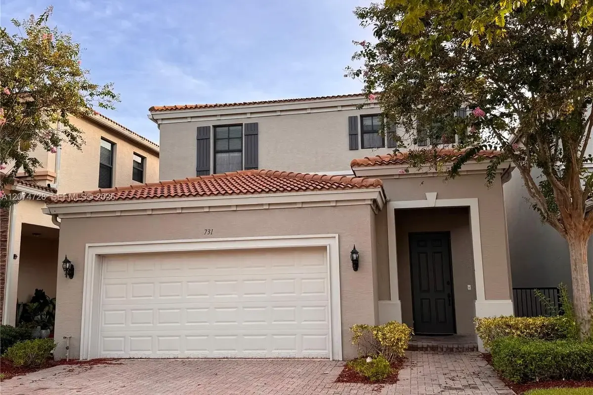 731 NE 193rd St, Miami: photo 1 of 20