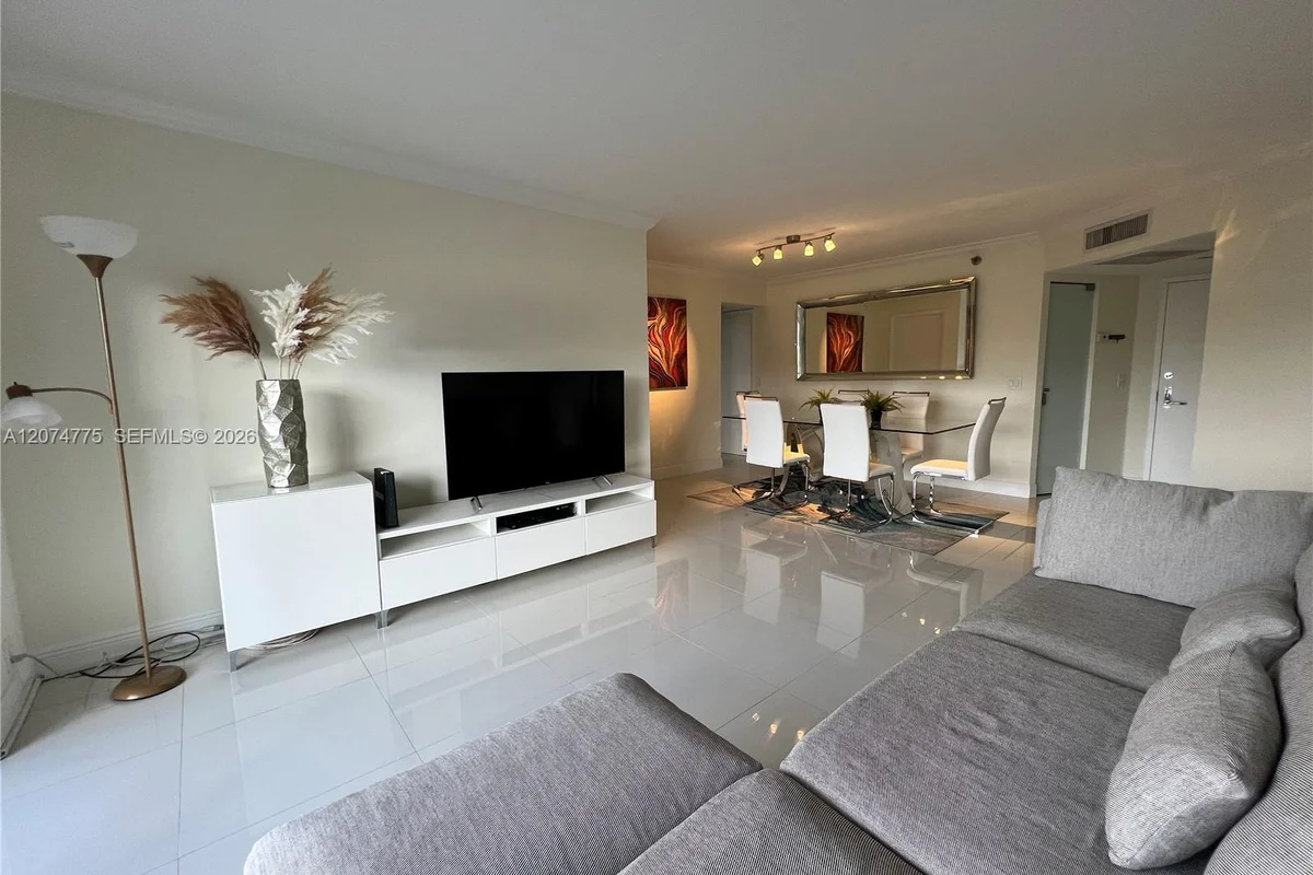 3300 NE 191st St #406, Aventura: photo 1 of 22