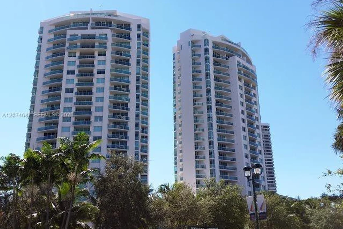 3300 NE 191st St #502, Aventura: photo 1 of 13