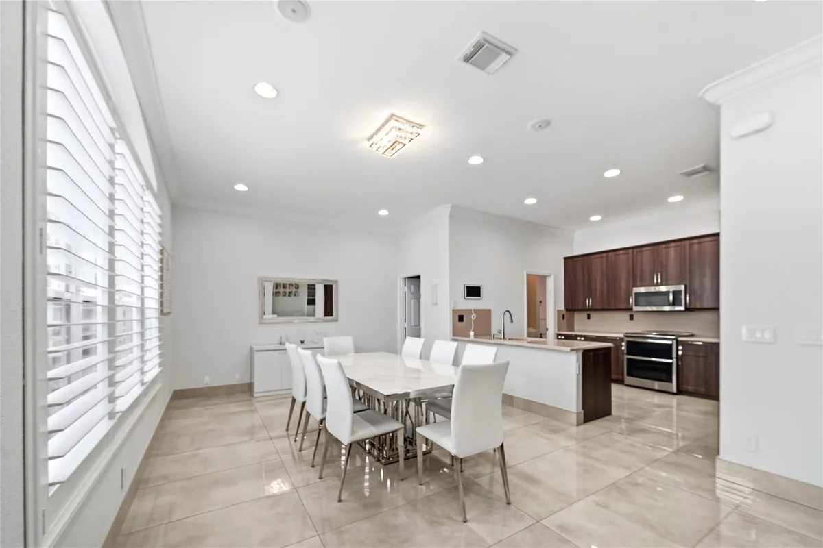4916 SW 38th Way, Hollywood: photo 1 of 47