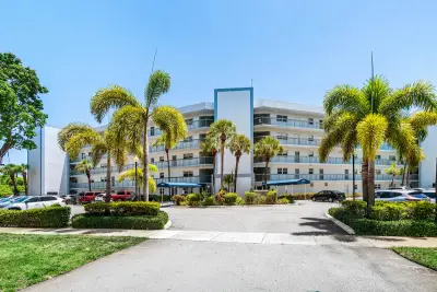6500 NW 2nd Ave #513, Boca Raton: photo 1 of 40