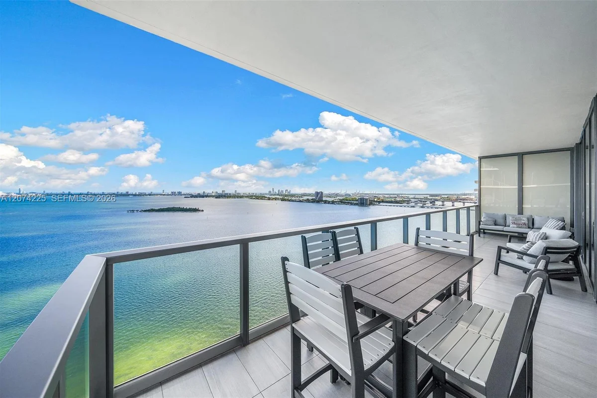 788 NE 23rd St #2102, Miami: photo 1 of 50