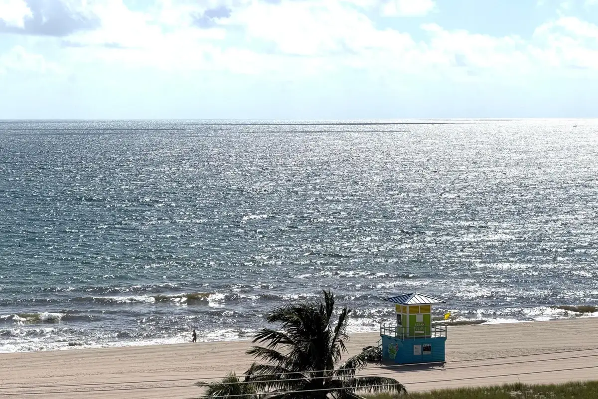525 N Ocean Blvd N #921, Pompano Beach: photo 1 of 60