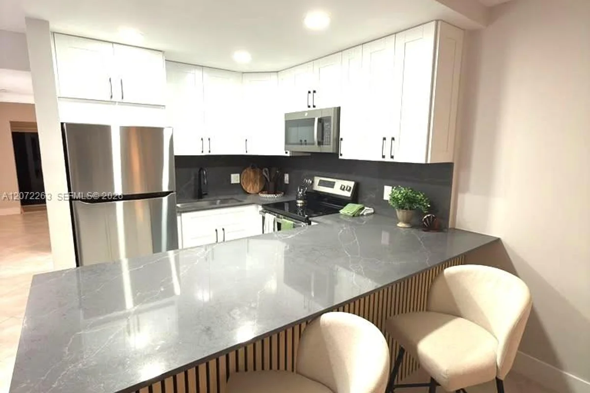 210 Tilford K, Deerfield Beach: photo 1 of 15