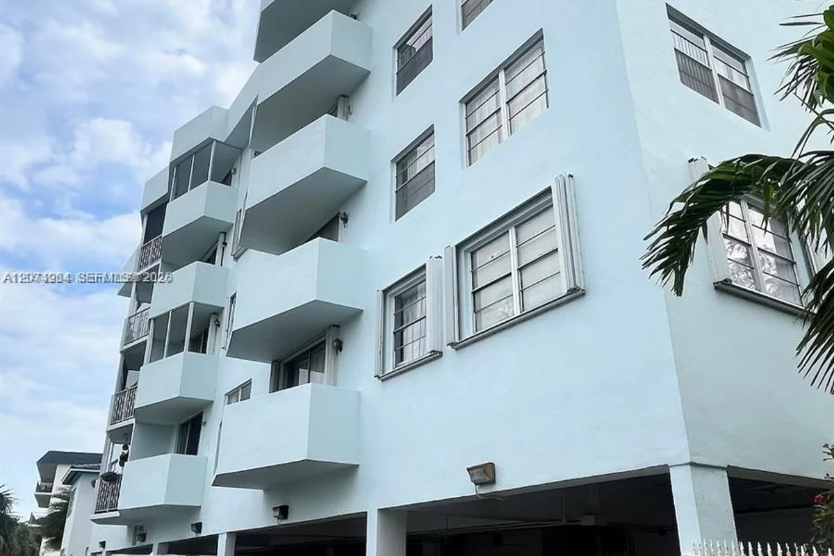 1990 Marseille Dr #206, Miami Beach: photo 1 of 18