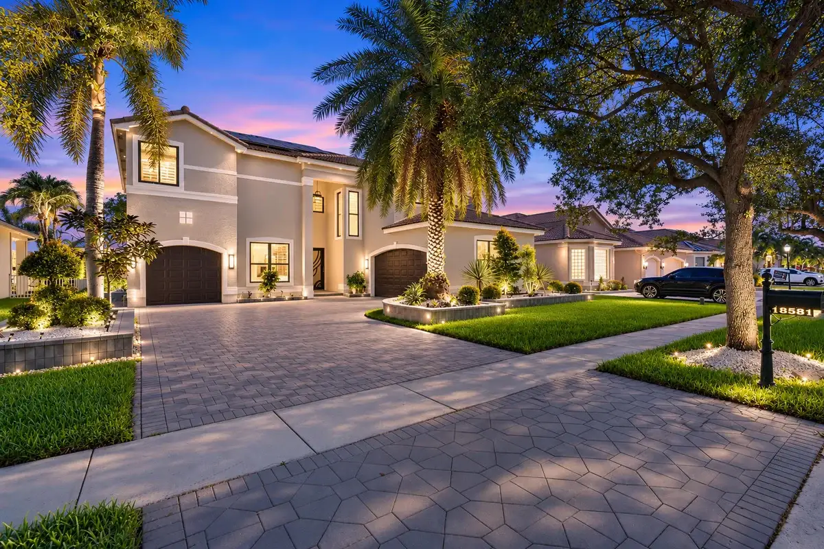 18581 SW 44th Ct, Miramar: photo 1 of 87