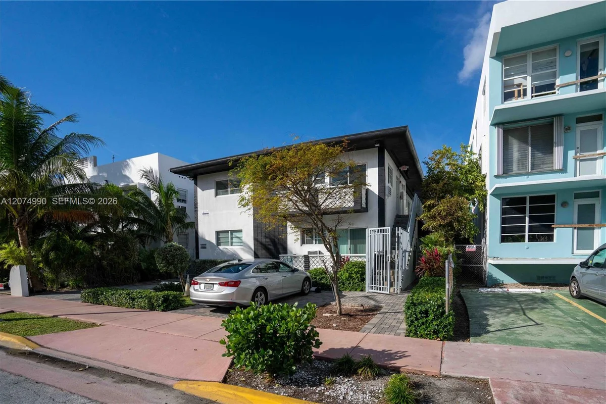 1120 Euclid Ave #9, Miami Beach: photo 1 of 14