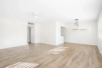 2455 NE 51st St #E102, Fort Lauderdale: photo 1 of 38