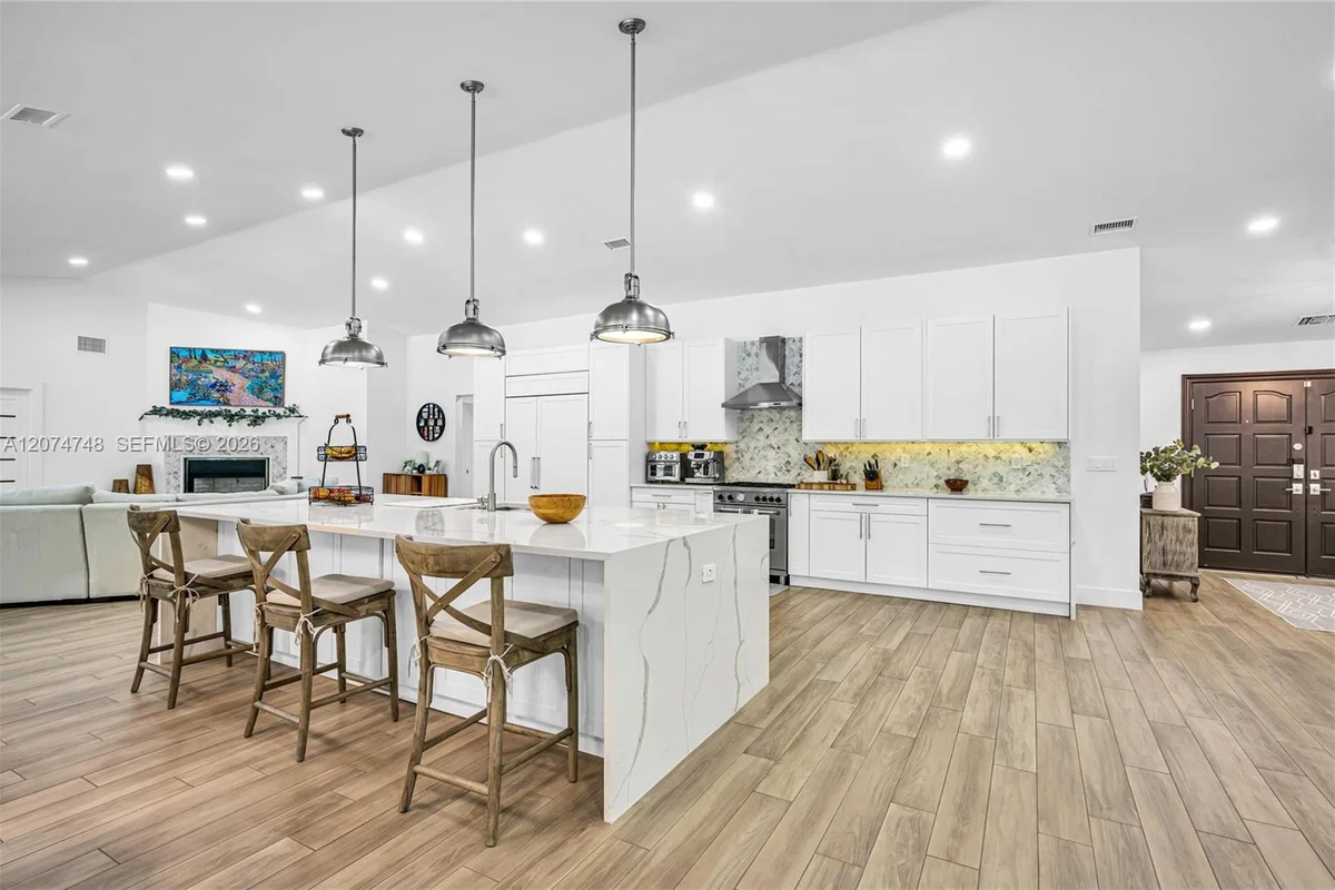 8440 SW 182nd Ter, Palmetto Bay: photo 1 of 81
