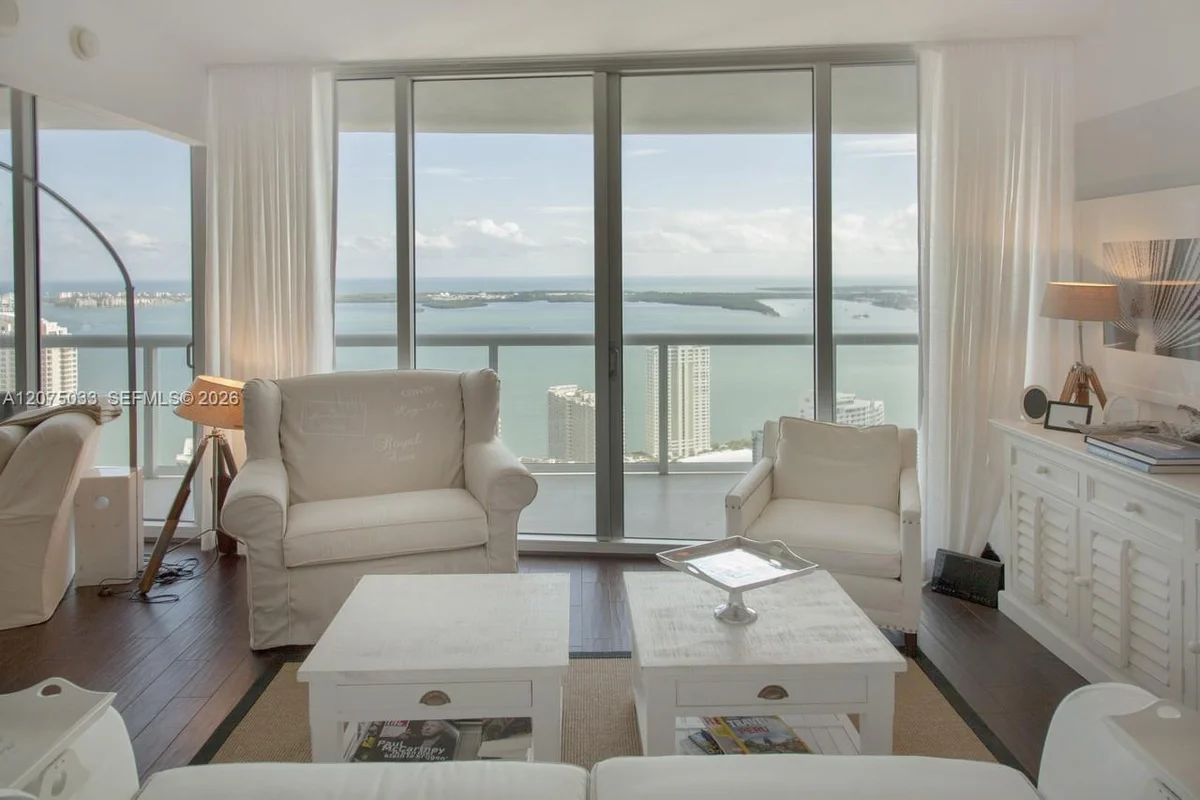465 Brickell Ave #4703, Miami: photo 1 of 20