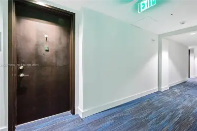 999 SW 1st Ave #2504, Miami: photo 1 of 28