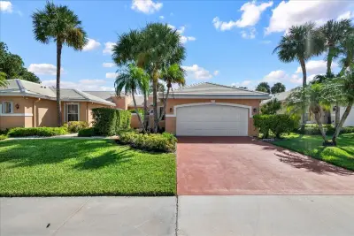 2590 Neaton Ct, Wellington: photo 1 of 29