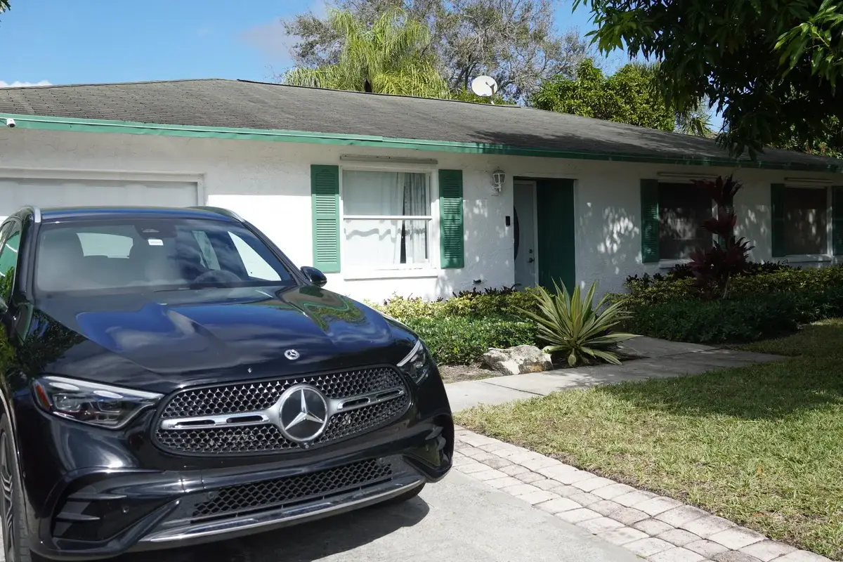 5805 Bosque Ln, West Palm Beach: photo 1 of 36