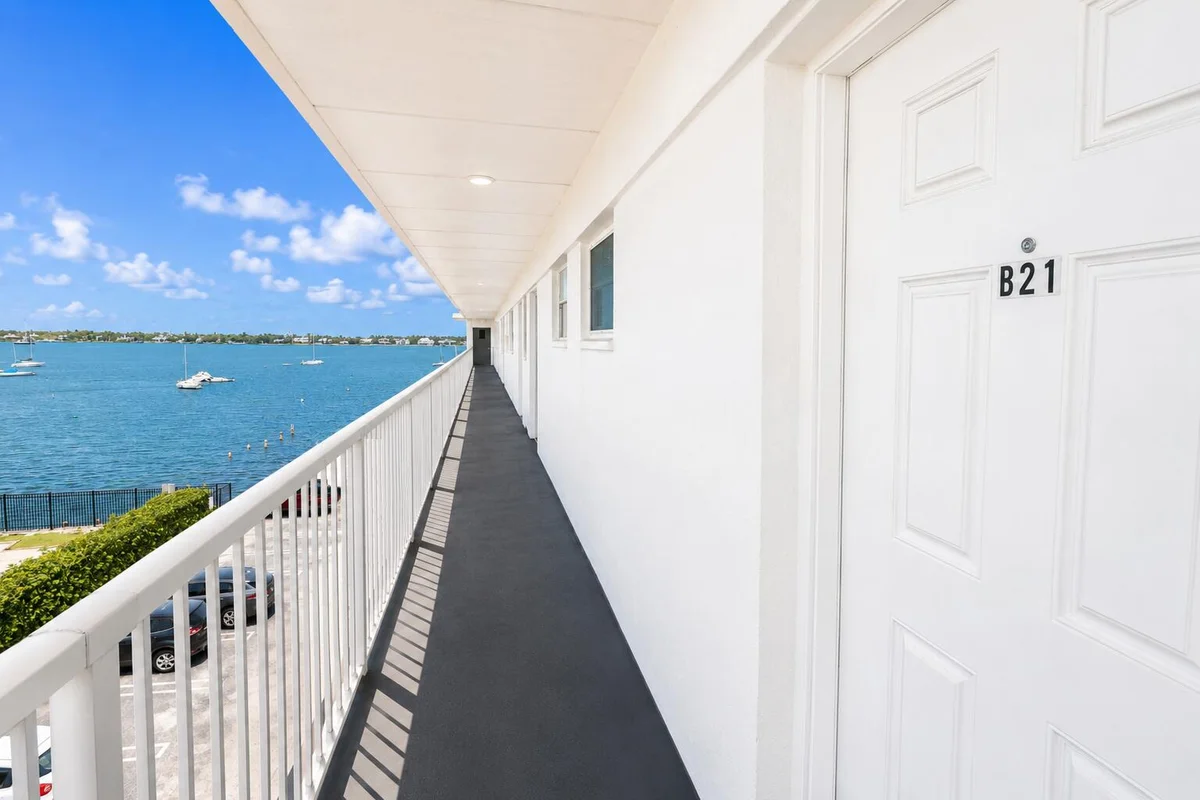 4500 N Flagler Dr #B21, West Palm Beach: photo 1 of 20