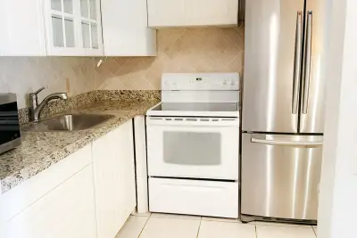 161 Ventnor J Dr, Deerfield Beach: photo 1 of 26