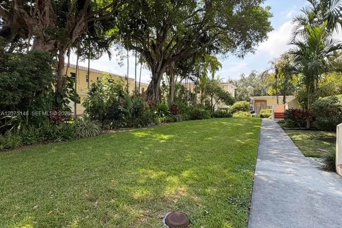 736 NE 92nd St #2K, Miami Shores: photo 1 of 24