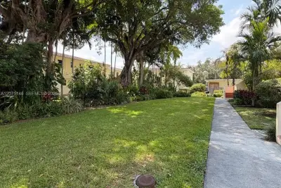736 NE 92nd St #2K, Miami Shores: photo 1 of 24
