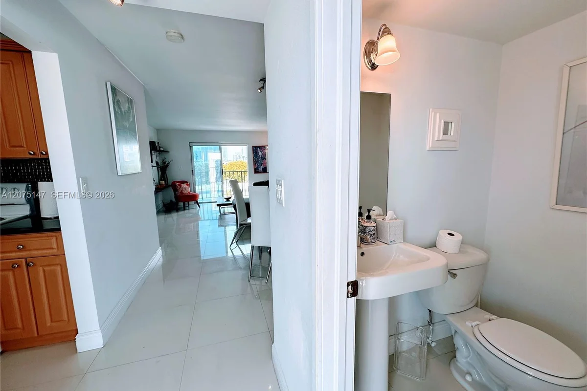 1236 Alton Rd #503, Miami Beach: photo 1 of 17