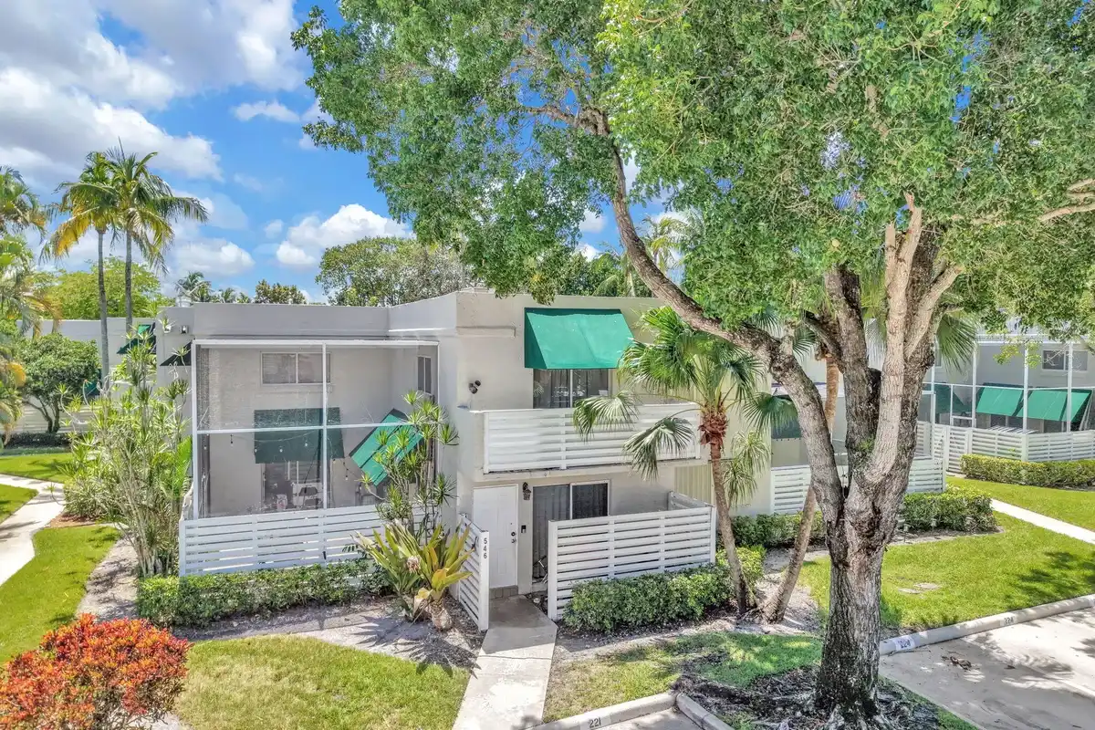 544 NW 98th Ave, Plantation: photo 1 of 44