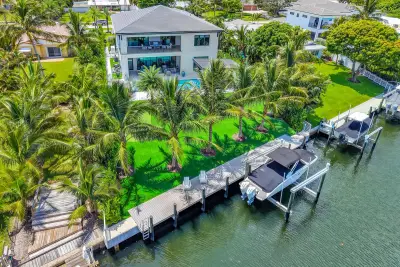 715 Ibis Way, North Palm Beach: photo 1 of 99