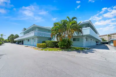 322 N Federal Hwy #232, Deerfield Beach: photo 1 of 29